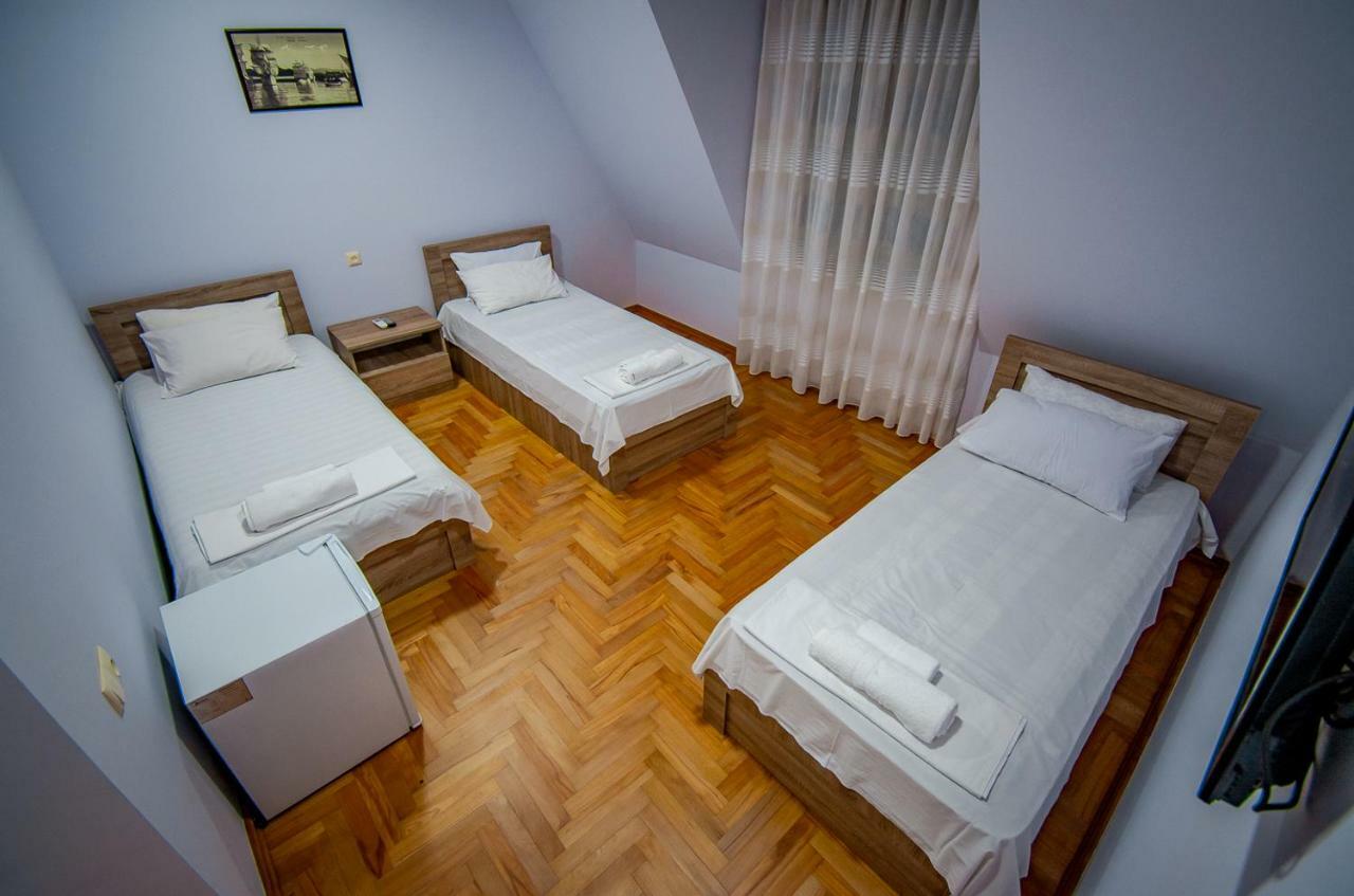Nana'S Guesthouse Batumi Exterior photo